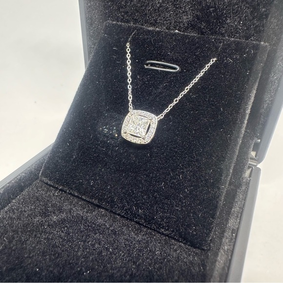 Moissanite Diamond Necklace 1 Carat Princess Cut Halo Floatings Necklace 925 18K - Picture 11 of 12